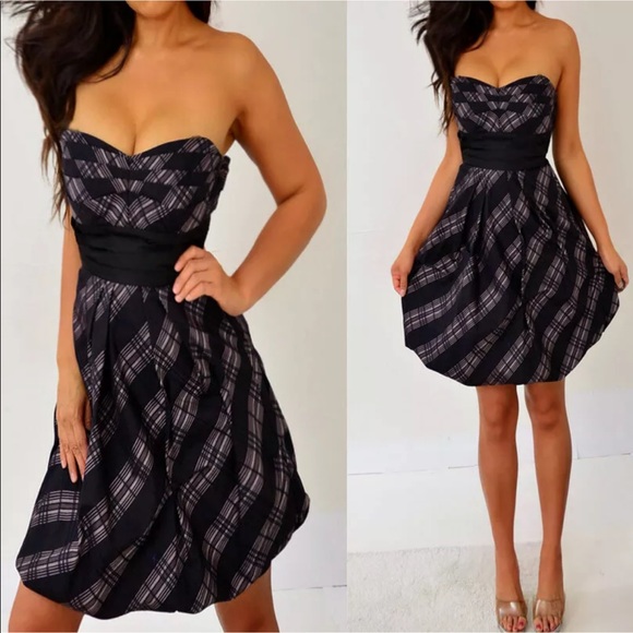 BCBGMaxAzria Dresses & Skirts - BCBG Maxzria strapless formal dress